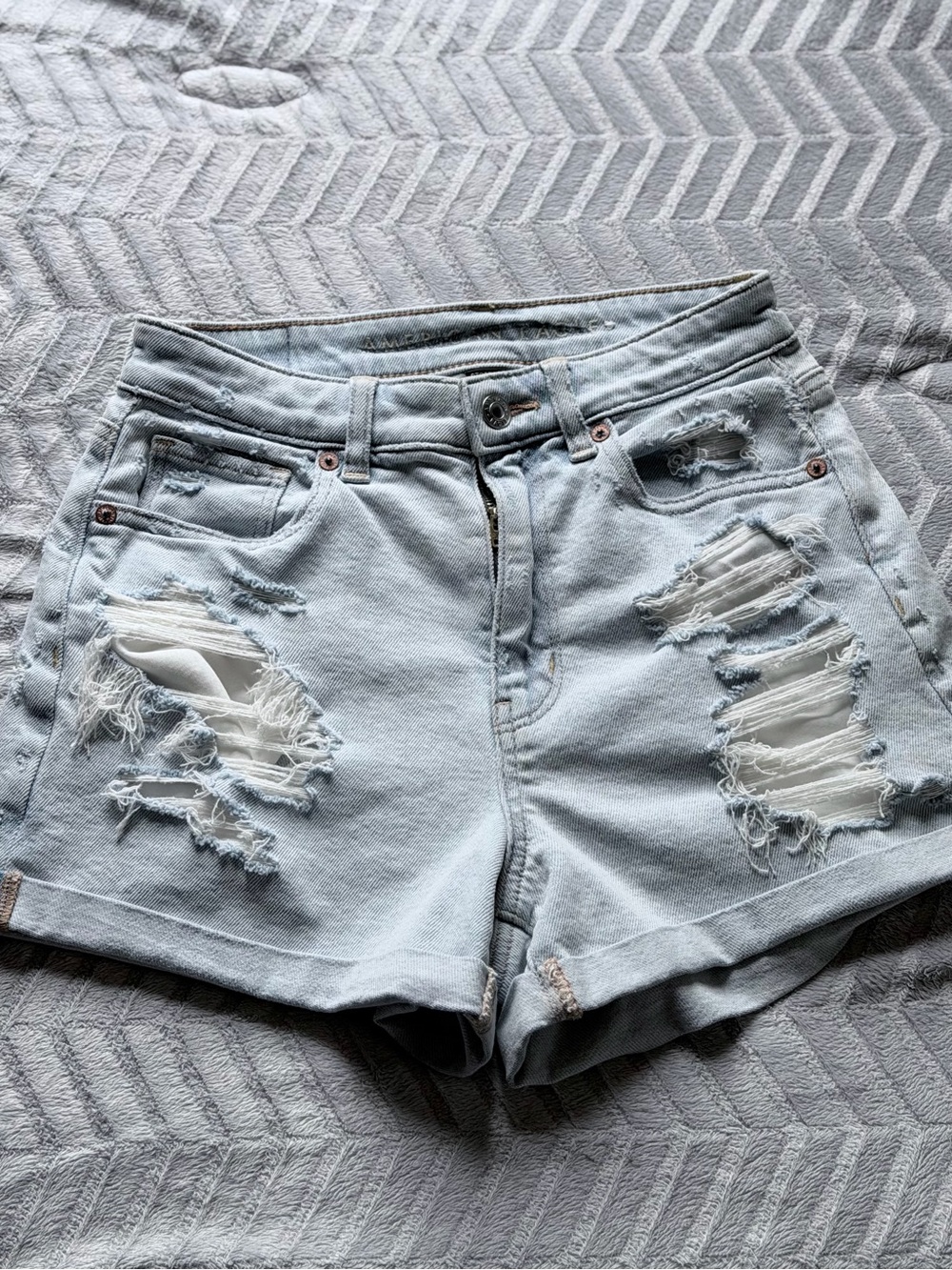 American Eagle Light Wash Distressed Denim Women's Shorts